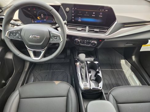 New 2026 Chevrolet Trax ACTIV w/ Sunroof Package FWD image 19