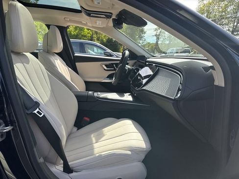 Used 2026 Mercedes-Benz E 350 4MATIC Sedan image 16