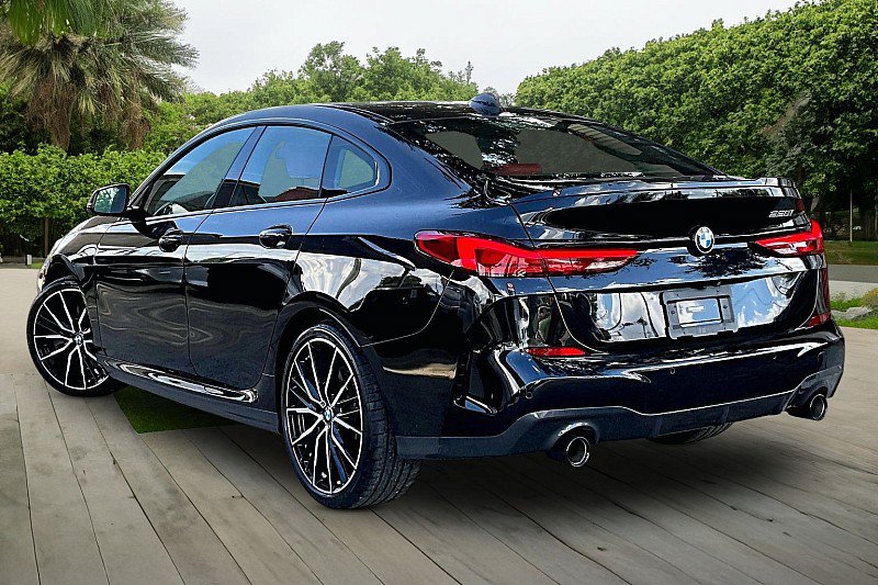 Used 2022 BMW 228i Gran Coupe w/ M Sport Package FWD image 9