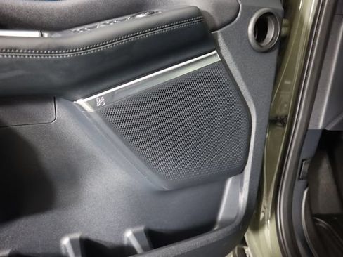Used 2025 Ford Expedition Tremor AWD/4WD image 39