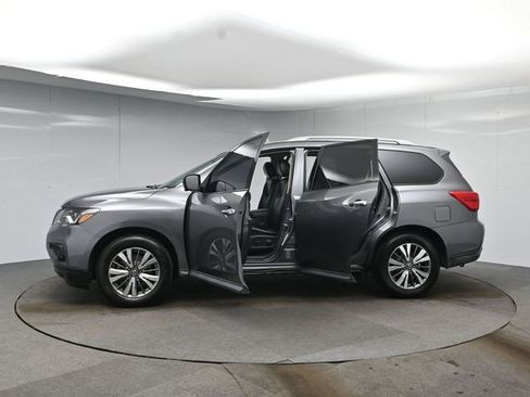 Used 2020 Nissan Pathfinder SL image 50