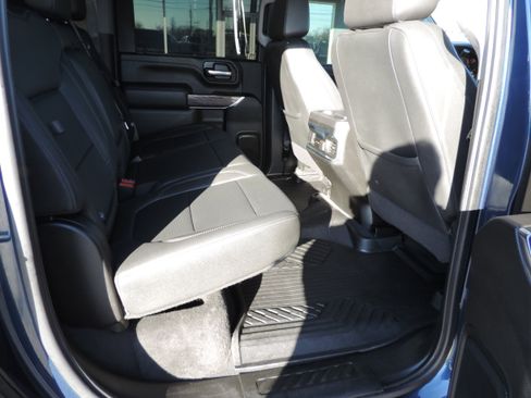 Used 2022 Chevrolet Silverado 2500 LTZ w/ LTZ Plus Package image 17