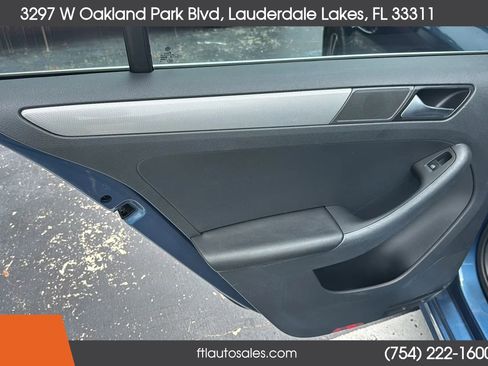 Used 2017 Volkswagen Jetta SE FWD image 23