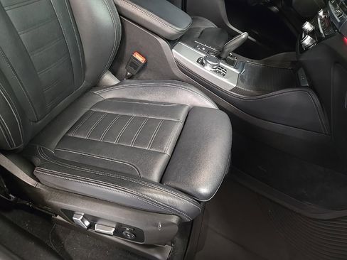Used 2019 BMW X4 xDrive30i w/ Executive Package image 18