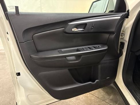 Used 2012 Chevrolet Traverse LT FWD image 39