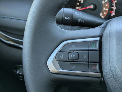 New 2026 Jeep Compass Latitude w/ Sun and Sound Group image 29