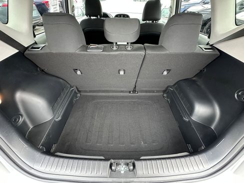 Used 2023 Kia Soul LX w/ LX Technology Package image 11