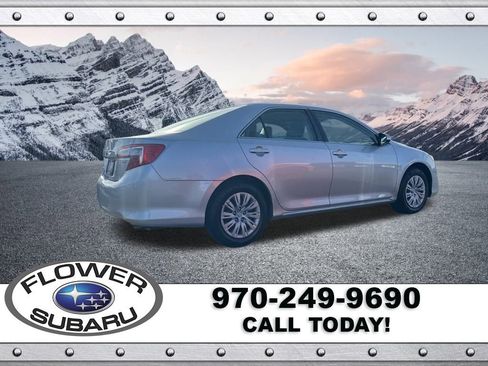 Used 2014 Toyota Camry L image 7