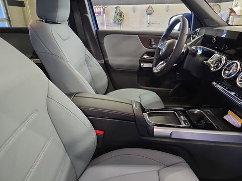 New 2026 Mercedes-Benz GLB 250 image 10
