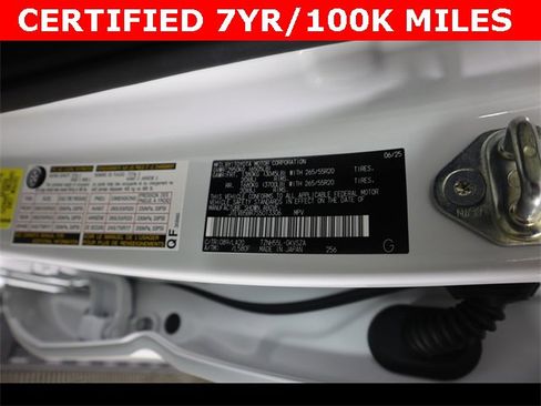 Used 2025 Toyota 4Runner Limited image 25