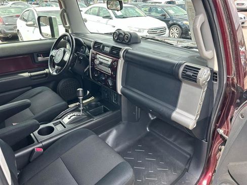Used 2007 Toyota FJ Cruiser 2WD image 31