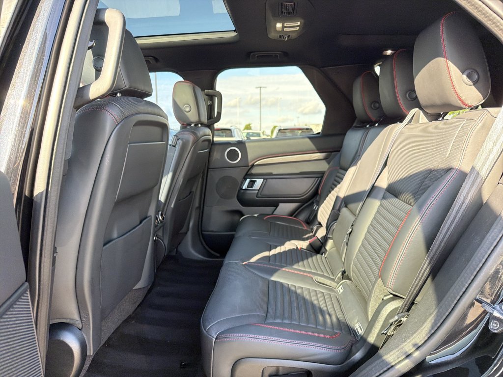 Used 2019 Land Rover Discovery HSE AWD/4WD image 5
