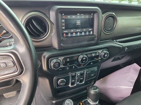 Certified 2021 Jeep Wrangler Unlimited Sport AWD/4WD image 22