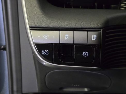 New 2025 Hyundai Ioniq 5 SE image 22