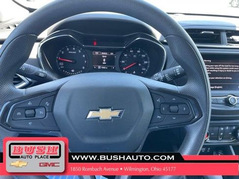 Used 2023 Chevrolet TrailBlazer LT AWD/4WD image 15