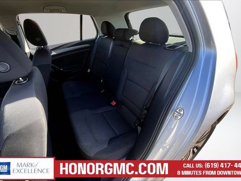 Used 2019 Volkswagen e-Golf SE w/ Driver Assistance Package FWD image 21