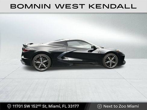 Used 2021 Chevrolet Corvette Stingray Premium Conv w/ Z51 Performance Package image 4
