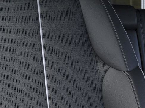 New 2025 Cadillac Optiq Luxury 2 image 43