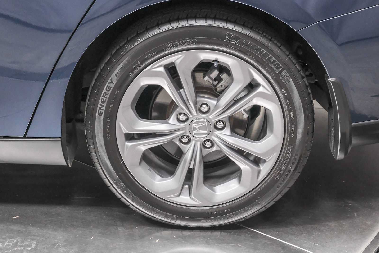 Used 2024 Honda Accord EX image 9