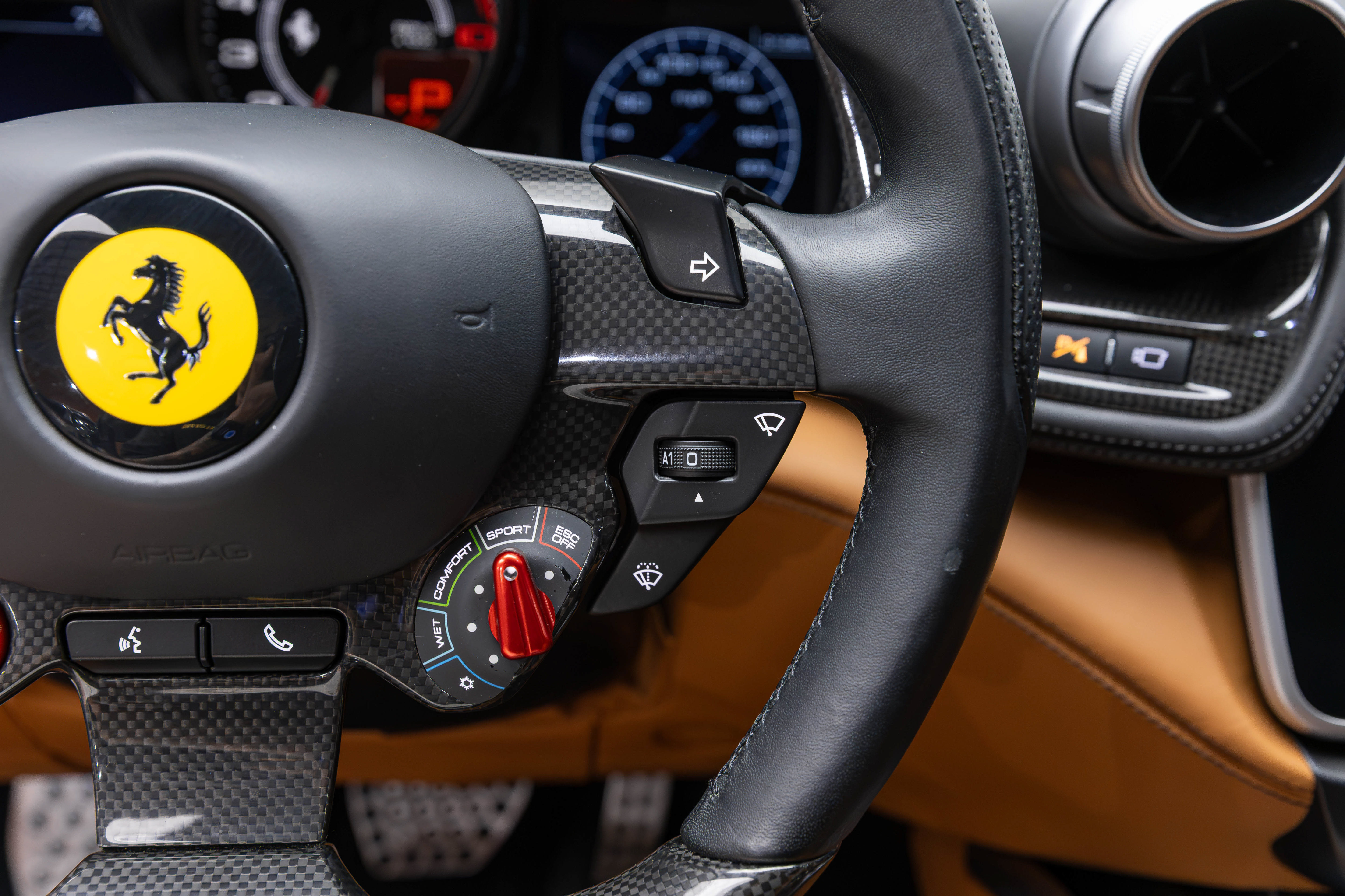 Used 2019 Ferrari GTC4Lusso AWD/4WD image 31