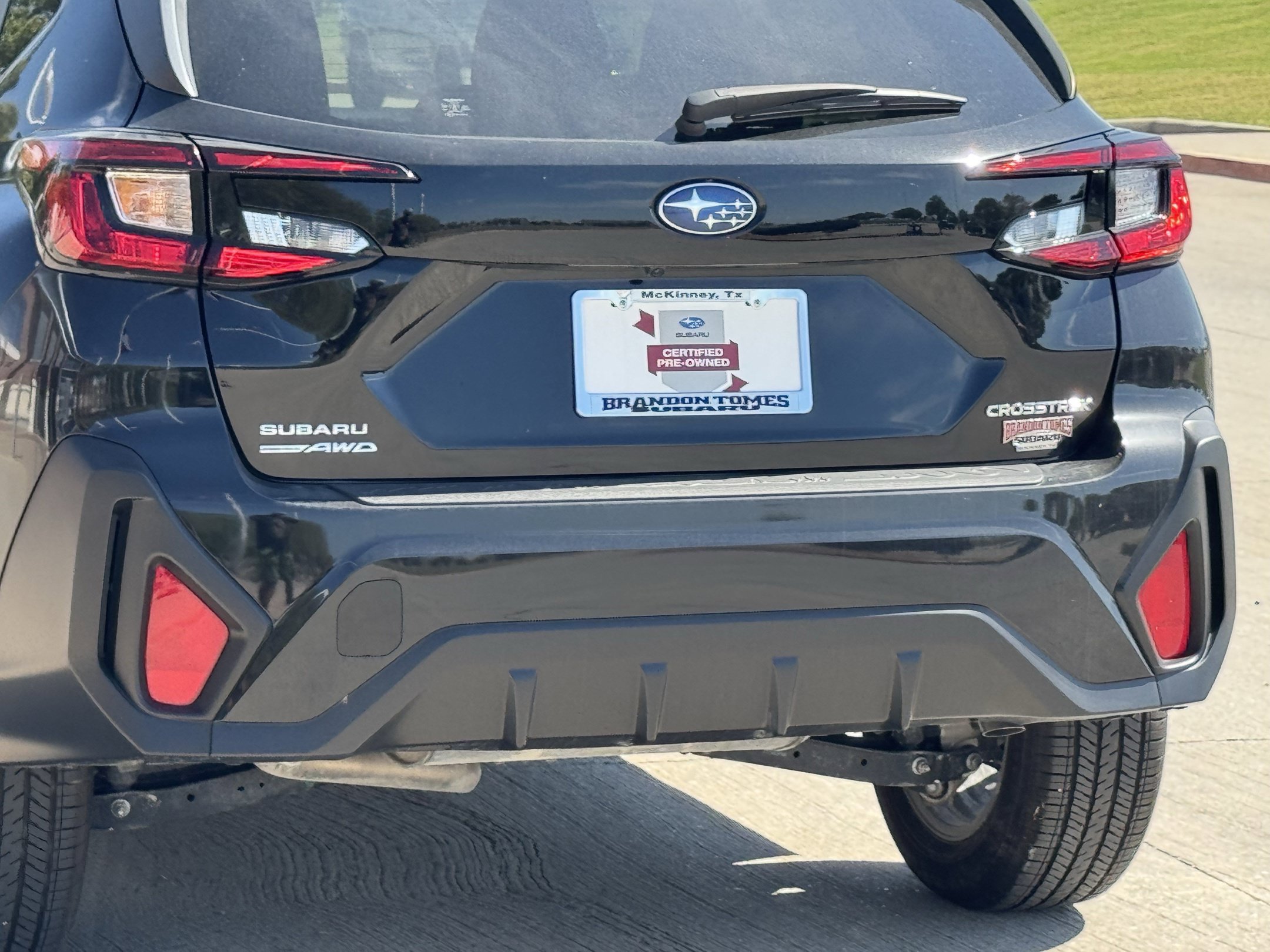 Used 2025 Subaru Crosstrek 2.5i Premium AWD/4WD image 8