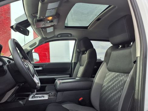 Used 2021 Toyota Tundra SR5 image 6