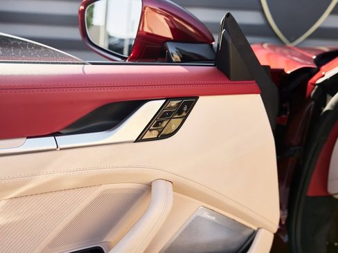 Used 2021 Porsche 911 Targa 4S image 27