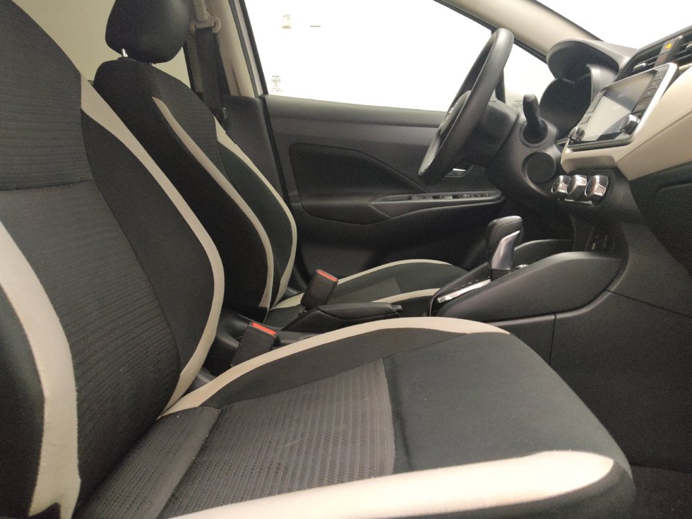 Used 2021 Nissan Versa SV FWD image 21