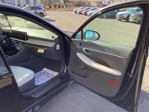 New 2025 Hyundai Sonata SEL image 17