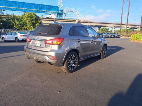 Used 2018 Mitsubishi Outlander Sport ES image 5