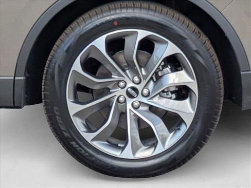 New 2025 Lincoln Aviator AWD w/ Equipment Group 101A image 9