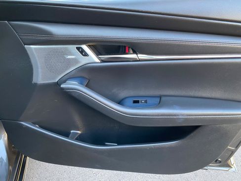 Used 2021 MAZDA MAZDA3 s FWD image 45