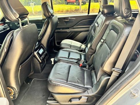 Used 2020 Lincoln Aviator Reserve w/ Equipment Group 201A AWD/4WD image 10