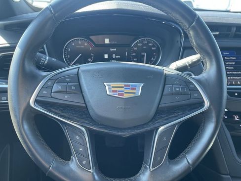 Used 2023 Cadillac XT5 Premium Luxury image 9