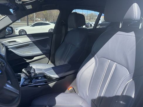Used 2019 BMW M550i xDrive AWD/4WD image 5