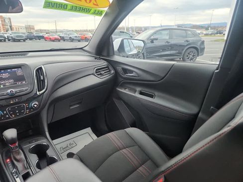 Used 2022 Chevrolet Equinox RS image 18