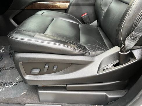 Used 2020 Chevrolet Tahoe LT AWD/4WD image 16