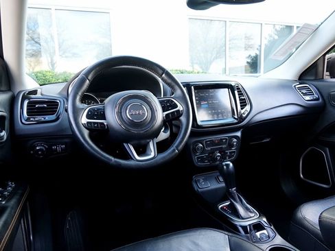 Used 2019 Jeep Compass Limited image 5