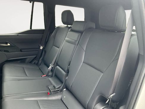 Used 2025 Lexus GX 550 AWD/4WD image 25