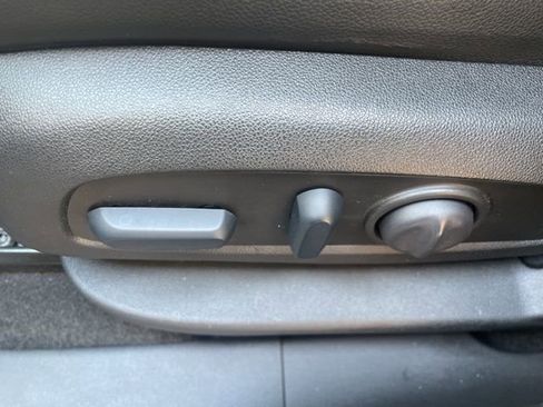 Used 2023 Chevrolet Equinox RS w/ LPO, Cargo Package AWD/4WD image 24