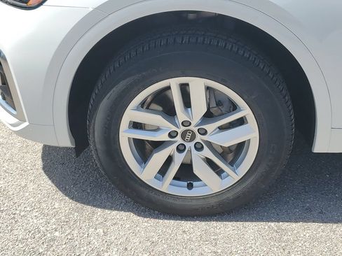 Certified 2023 Audi Q5 2.0T Premium AWD/4WD image 12