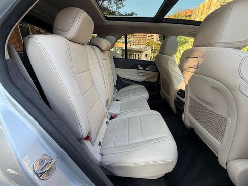 Used 2020 Mercedes-Benz GLE 350 4MATIC image 33