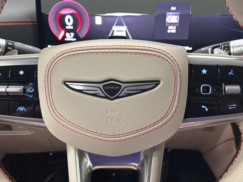 Used 2025 Genesis GV80 3.5T AWD/4WD image 16