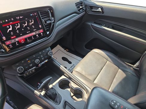 Used 2024 Dodge Durango GT RWD image 25