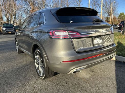 Used 2023 Lincoln Nautilus Reserve w/ Luxury Package image 6