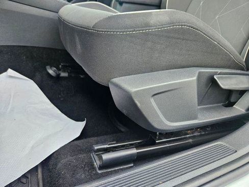 Used 2025 Volkswagen Jetta Sport FWD image 9