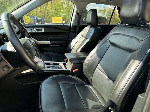 Certified 2023 Ford Explorer Limited AWD/4WD image 44