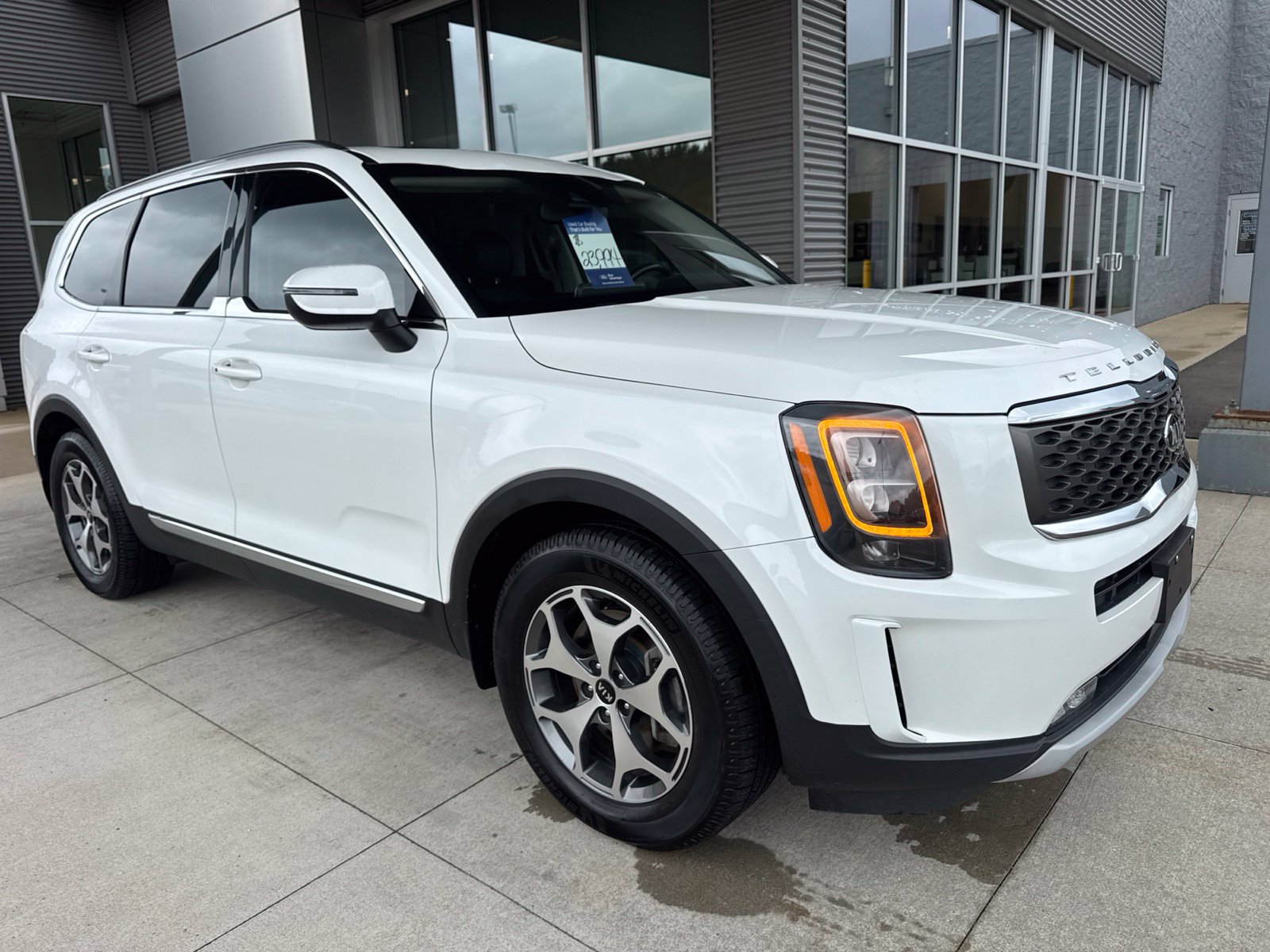 Used 2020 Kia Telluride EX AWD/4WD image 10