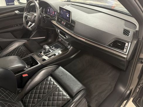 Used 2019 Audi SQ5 Prestige w/ Prestige Package AWD/4WD image 37