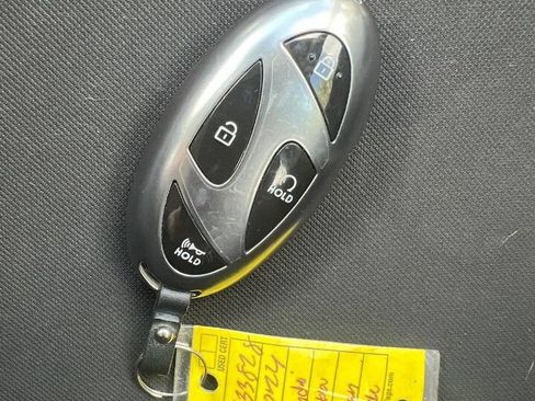 Used 2024 Hyundai Elantra SEL FWD image 18